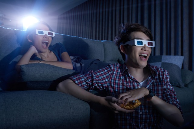 com-nonton film di rumah seperti di bioskop (Foto: Thinkstock)