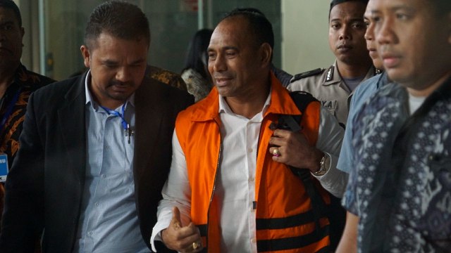 Marianus Sae seusai diperiksa KPK (Foto: Irfan Adi Saputra/kumparan)