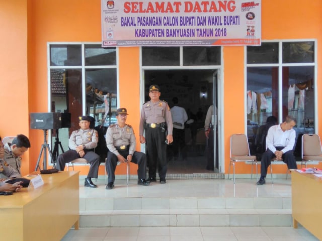 138 Personil Polres Banyuasin Giat Pengamanan Penetapan Paslon Bupati di KPU Banyuasin