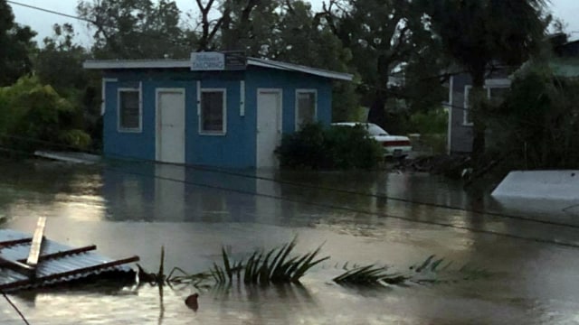 Topan Gita di Tonga. (Foto: Facebook Noazky Langi via Reuters)