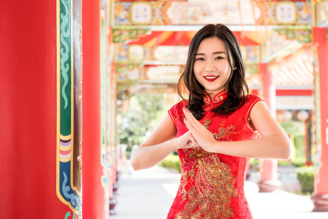 Cheongsam, pakaian tradisional perempuan Tionghoa. (Foto: Thinkstock)