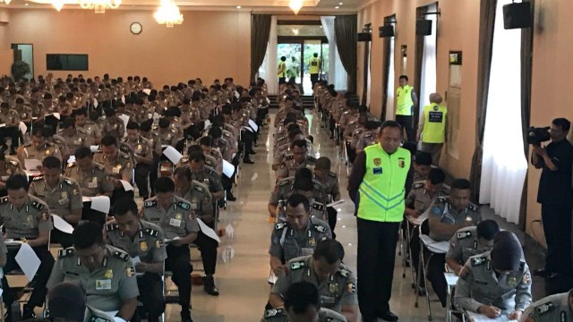 Tes akademik Sekolah Inspektur Polisi. (Foto: Dok. SDM Polri)