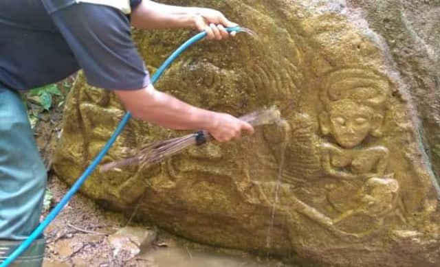 Warga Desa Ngreco Temukan Batu Bersejarah Peninggalan Majapahit