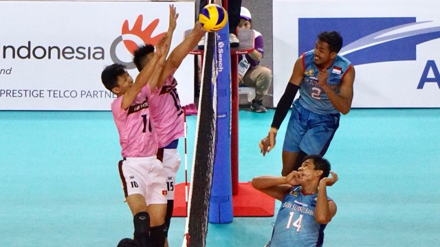 Pertandingan voli Indonesia vs Hong Kong. (Foto: Fanny Kusumawardhani/kumparan)