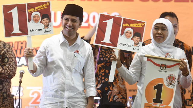 Khofifah Indar Parawansa dan Emil Dardak. (Foto: ANTARA FOTO/Zabur Karuru)