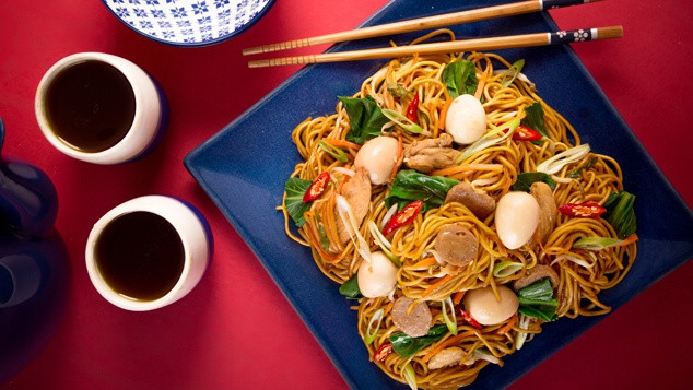 Mie Panjang Umur. (Foto: Youtube/Selera Nusantara)