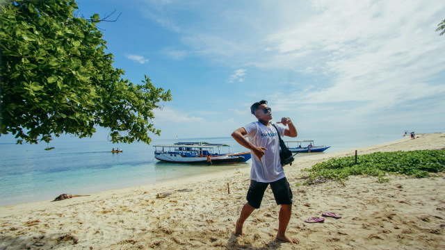 8 Tips dan Trik 'Move On' dari Kutukan Kejombloan di Pantai Tabuhan