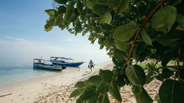 8 Tips dan Trik 'Move On' dari Kutukan Kejombloan di Pantai Tabuhan (1)