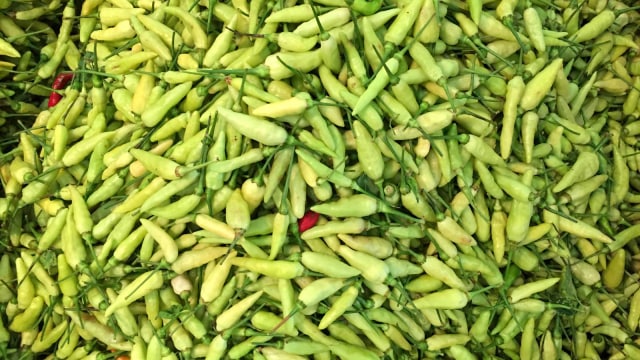 Cabe rawit Merah di Pasar Induk Kramatjati. (Foto: Abdul Latif/kumparan)