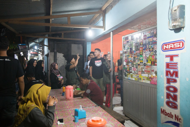 Nasi Tempong yang Pedasnya Enggak Bohong (1)