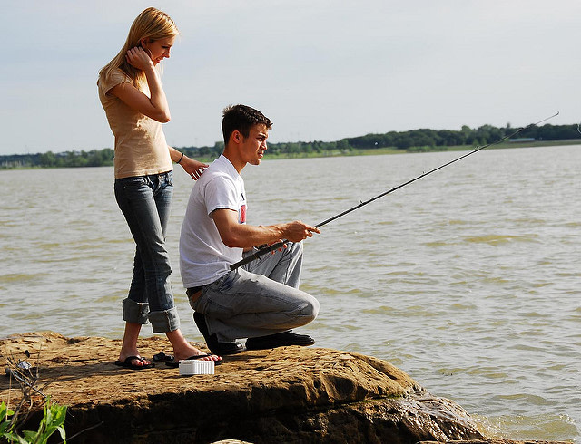 Ilustrasi Memancing (Foto: Flickr/Stanley Gill)