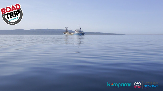 Terbalut Deburan Ombak yang Santai dan Tenang di Pulau Tabuhan (1)