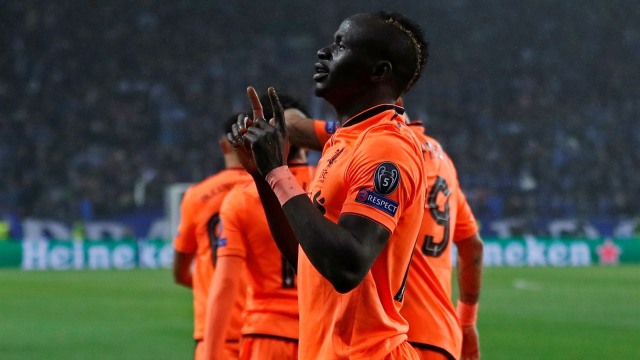 Munajat syukur Sadio Mane. (Foto: Reuters/Matthew Childs)