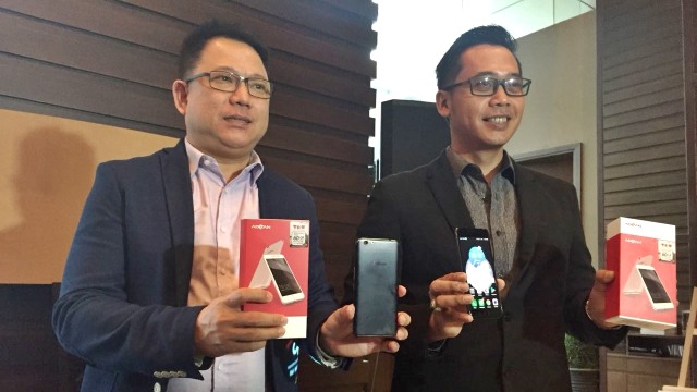 Tjandra Lianto dan Edi Supartono dari Advan. (Foto: Astrid Rahadiani/kumparan)