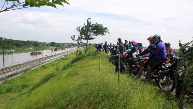 Jalan Raya Porong (Foto: ANTARA/Umarul Faruq)