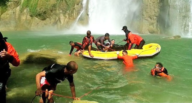 Jasad Korban Tenggelam di Curug Cikaso Sukabumi Ditemukan