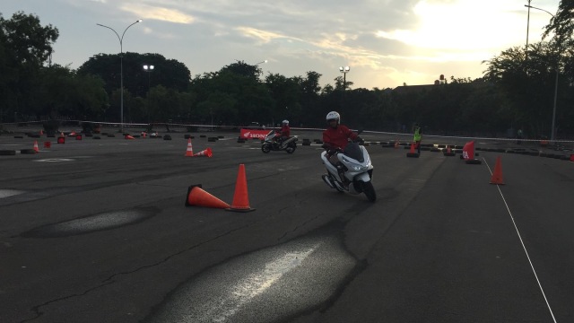 Test ride all new Honda PCX (Foto: Aditya Pratama Niagara/kumparanOTO)