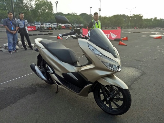 All new Honda PCX (Foto: Alfons Hartanto/kumparanOTO)