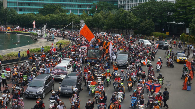 Konvoi Jakmania atas kemenangan Persija. (Foto: Jamal Ramadhan/kumparan)