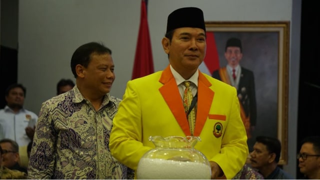 Tommy Soeharto di KPU. (Foto: Garin Gustavian/kumparan)