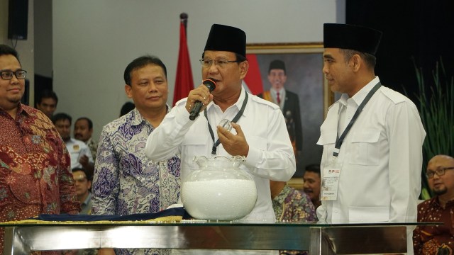 Pengambilan nomer urut Partai Gerindra (Foto: Garin Gustavian/kumparan)