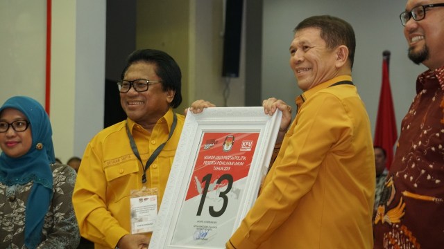Pengambilan nomer urut Hanura (Foto: Garin Gustavian/kumparan)