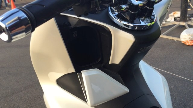 Slot penyimpanan all new Honda PCX (Foto: Aditya Pratama Niagara/kumparanOTO)