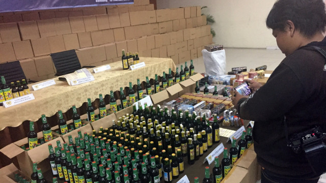 Pabrik miras oplosan ilegal di Jabar diciduk Foto: Iqbal Tawakal Lazuardi/kumparan