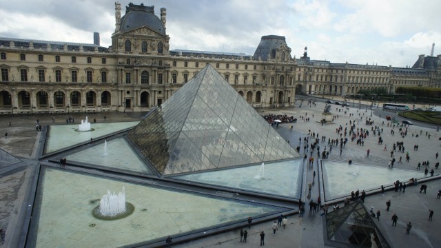 Museum Louvre. (Foto: Daniel Chrisendo/kumparan)