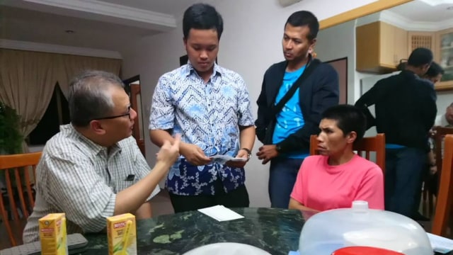 Iwanshah Wibisono bertemu majikan Petronela. (Foto: Dok. Istimewa)