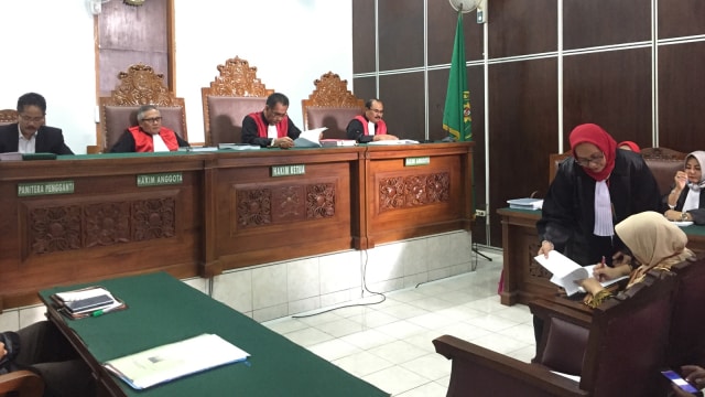 Sidang lanjutan Asma Dewi di PN jaksel (Foto: Raga Iman/kumparan)