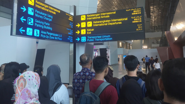 Suasana Bandara Soetta jelang kepulangan Novel. (Foto: Mirsan Simamora/kumparan)