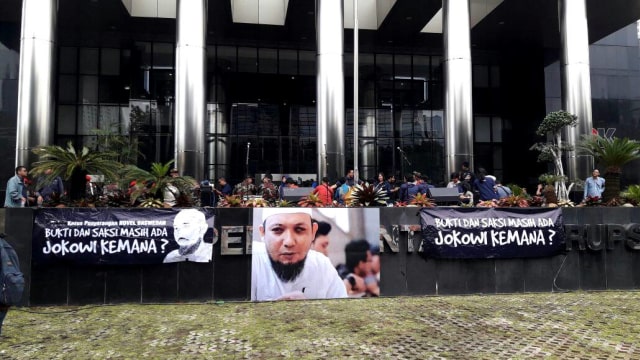 Suasana KPK sambut kepulangan Novel. (Foto: Fadjar Hadi/kumparan)