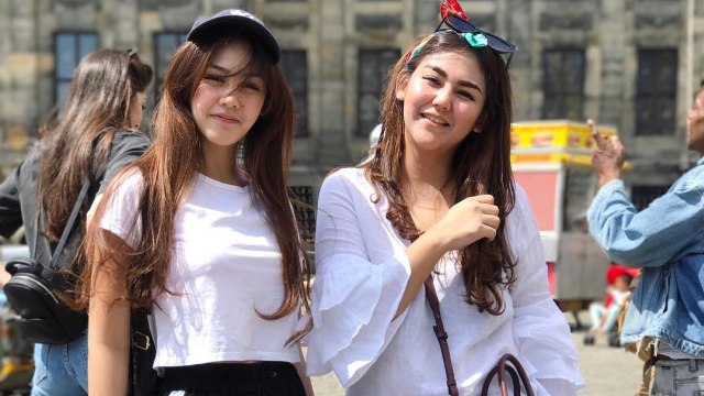 Vanesha Prescilla dan Sissy Prescillia. (Foto: Instagram/@sysiio)
