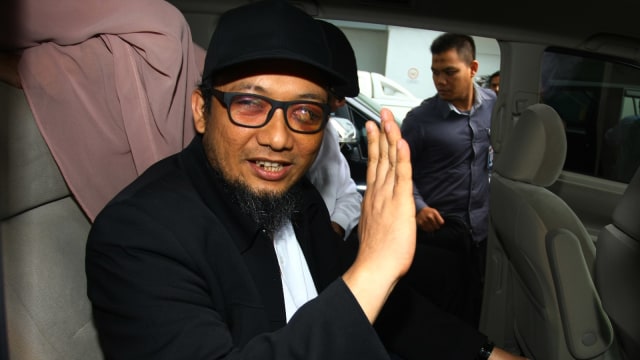 Novel Baswedan tiba di Indonesia (Foto: ANTARA FOTO/Muhammad Iqbal)