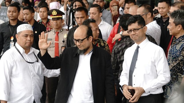 Novel Baswedan di gedung KPK (Foto: Helmi Afandi/kumparan)