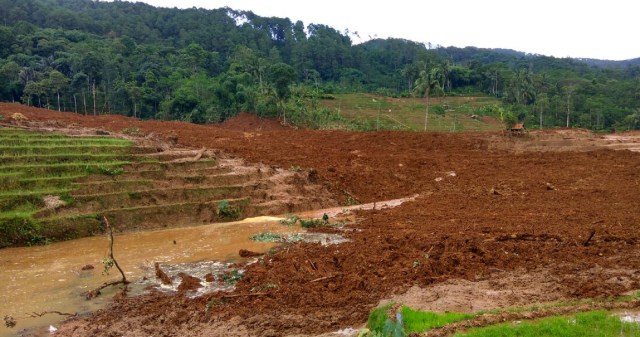  Tanah Longsor di Brebes, Lima Orang Tewas Tertimbun