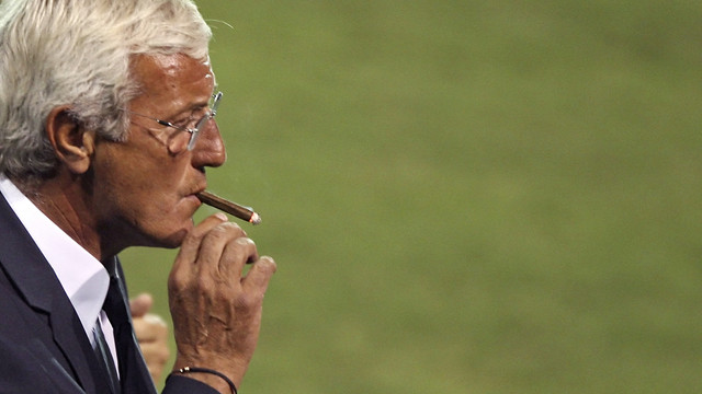 Lippi di Piala Dunia 2008. (Foto: ARIS MESSINIS / AFP)