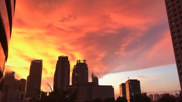 Menyapa Senja dari Selatan Jakarta
