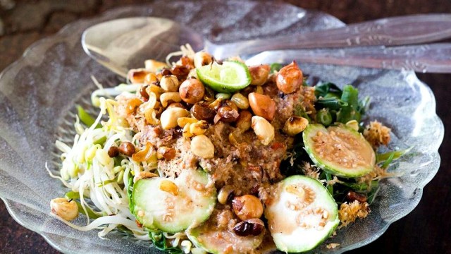 Kuliner Serombotan. (Foto: Instagram/@platemapsbali)