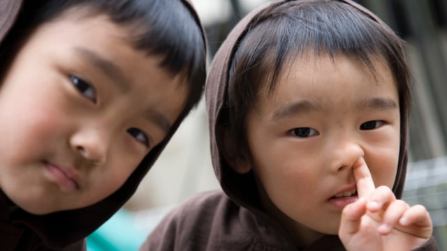 Ilustrasi balita ngupil. (Foto: Thinkstock)