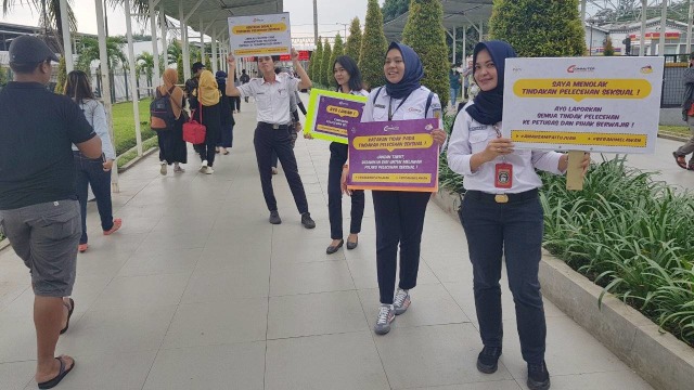 Kampanye tolak pelecehan seksual di kereta api. (Foto: Dok. PT KCJ)