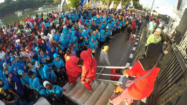 Suasana persiapan senam pagi di Danau Sunter (Foto: Aditia Noviansyah/kumparan)