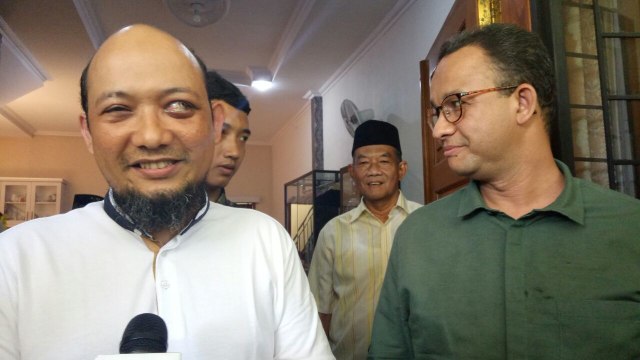 Anies Baswedan menjenguk Novel Baswedan Foto: Nabilla Fatiara/kumparan