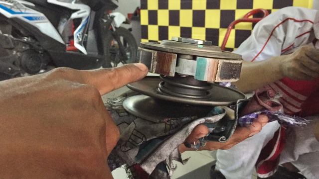 Kampas kopling (Foto: Aditya Pratama Niagara/kumparan)