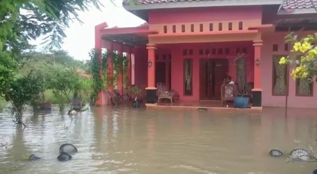 Banjir di Losari Brebes, 2 Desa Masih Terendam (1)