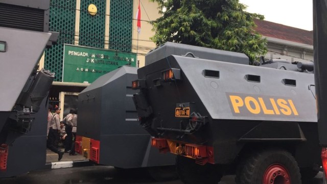 Pengaman Jelang PK Ahok (Foto: Fachrul Irwinsyah/kumparan)