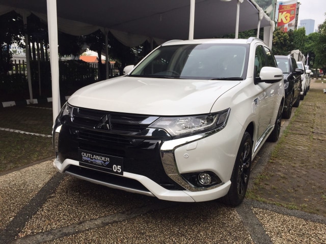 Mitsubishi Outlander PHEV Foto: Citra Pulandi Utomo/kumparanOTO