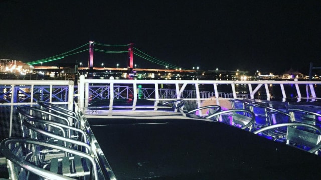Restoran di Palembang dengan Cita Rasa Autentik (Foto: Instagram @riverside_palembang)