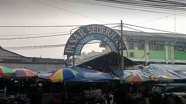 Revitalisasi 4 Pasar di Bandung Harus Selesai Sebelum Bulan Puasa